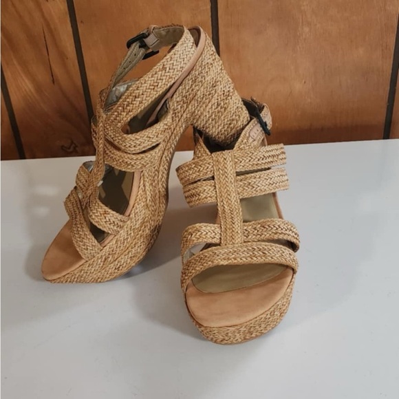 Stuart Weitzman Women’s Size 9 Weavit Platform Sandals EUC** - Picture 6 of 9